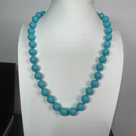 Necklace chunky beaded turquoise colored beads set in silver tone light weight - Picture 7 of 12